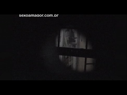 ❤️ Бландзінка таемна здымаецца на відэа з суседскага вуаерыста, схаванага за пустымі цэгламі ☑ Супер сэкс у порна be.milfnut-net.ru ❌️